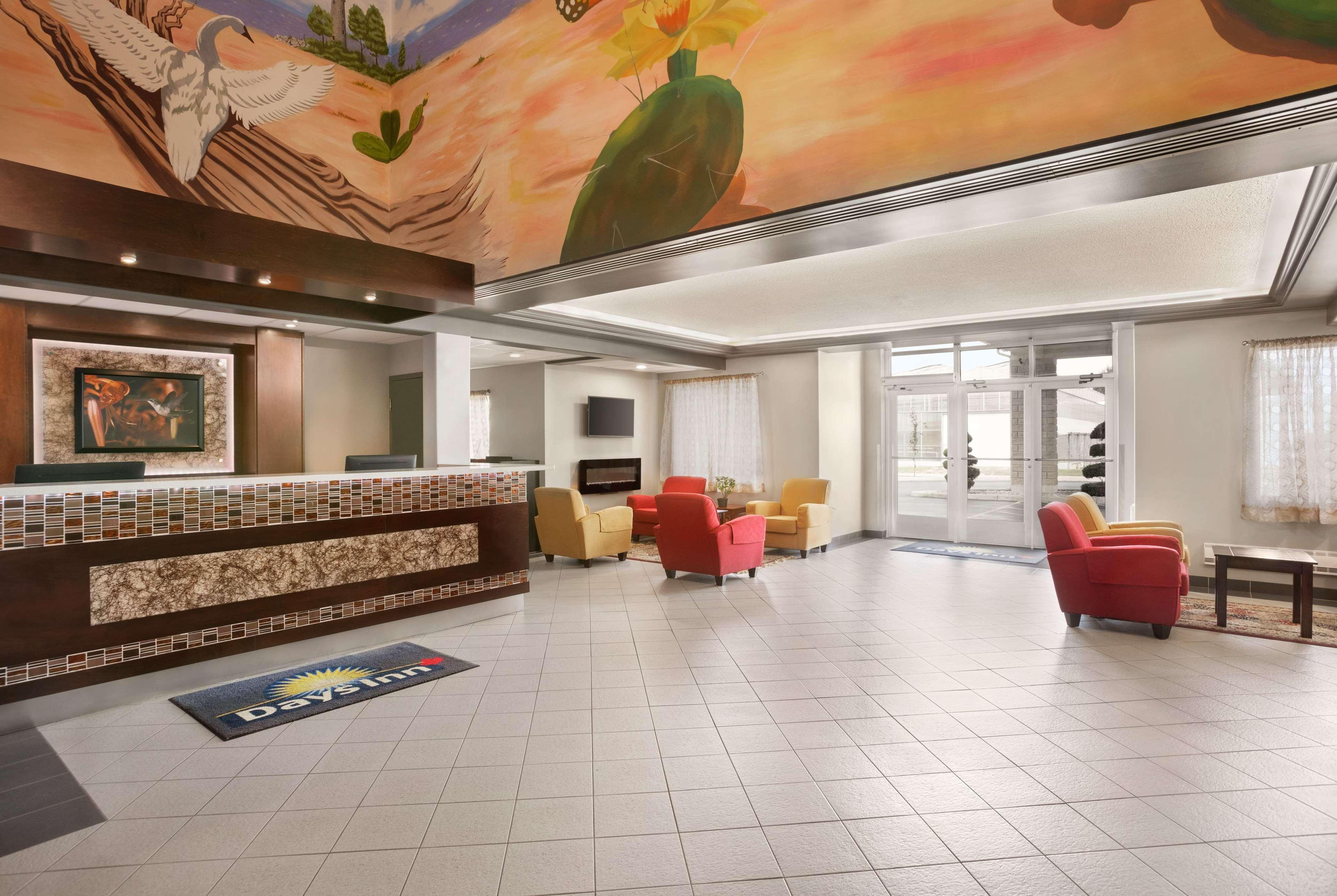 Days Inn By Wyndham Leamington Exteriör bild