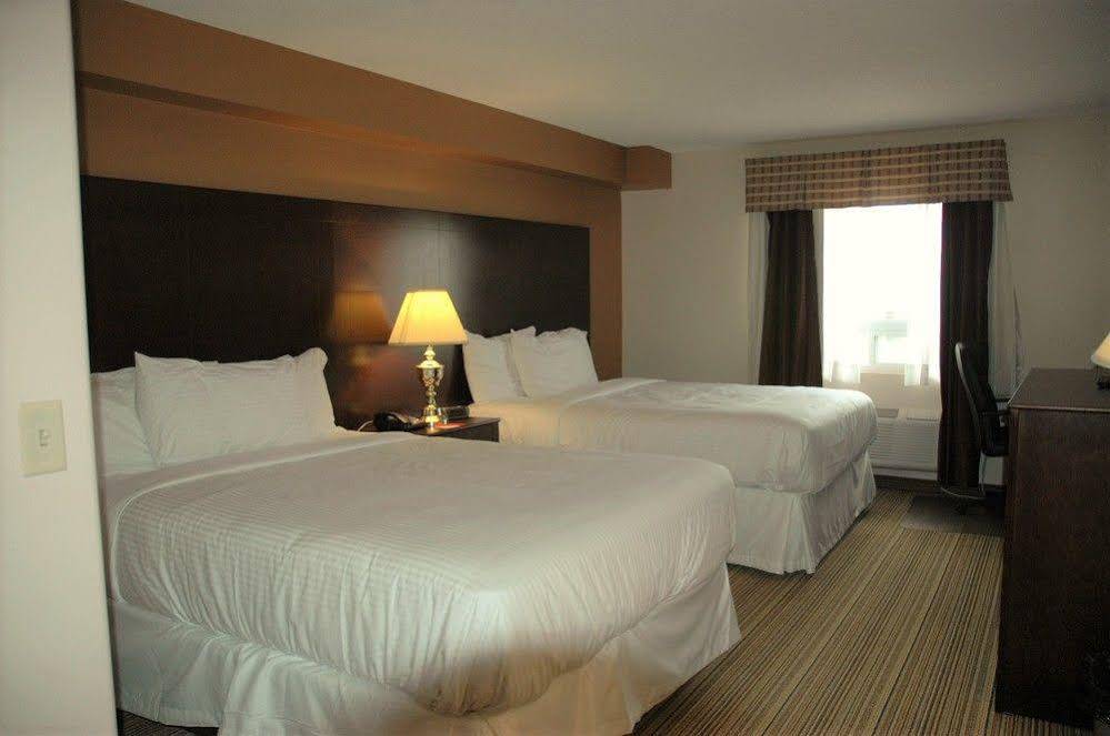 Days Inn By Wyndham Leamington Exteriör bild