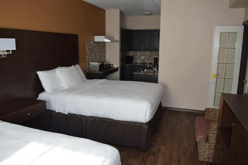 Days Inn By Wyndham Leamington Exteriör bild