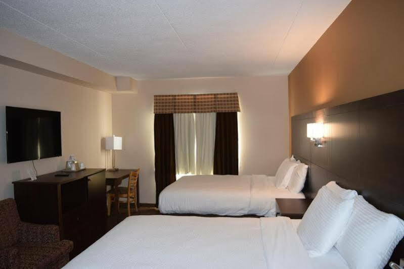 Days Inn By Wyndham Leamington Exteriör bild