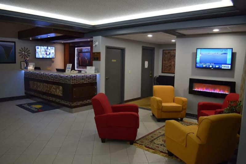 Days Inn By Wyndham Leamington Exteriör bild